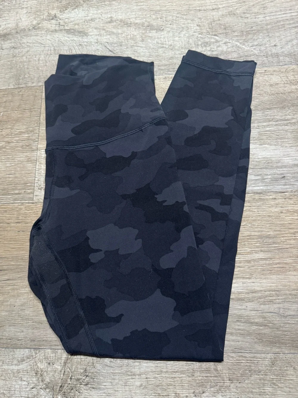 lululemon Align Leggings 25” Size 6